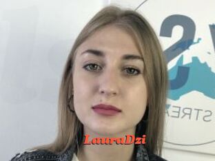 LauraDzi