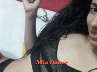 Mia_Dance