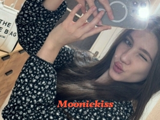 Mooniekiss